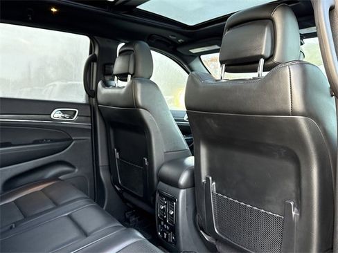 Used 2019 Jeep Grand Cherokee Limited w/ Luxury Group II image 14