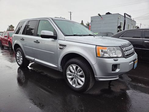 Used 2012 Land Rover LR2 HSE AWD/4WD image 5