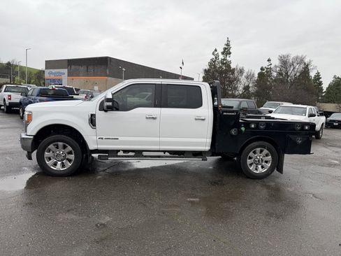 Used 2017 Ford F350 Lariat w/ Lariat Ultimate Package image 2