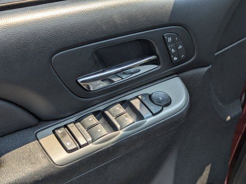 Used 2013 Chevrolet Silverado 2500 LTZ w/ LTZ Plus Package RWD image 11