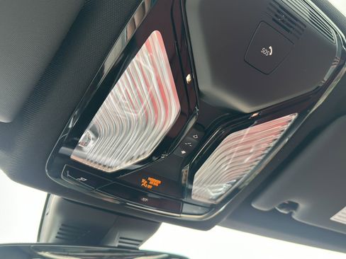 New 2026 BMW 330i Sedan w/ M Sport Package image 28