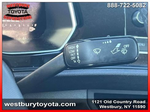 Used 2022 Volkswagen Jetta SE FWD image 28