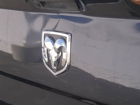 Used 2019 RAM 1500 Big Horn RWD image 11