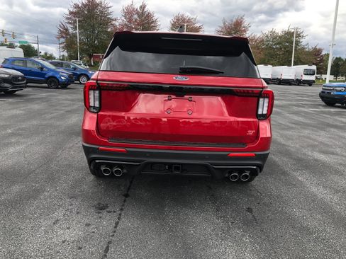 New 2026 Ford Explorer ST image 4