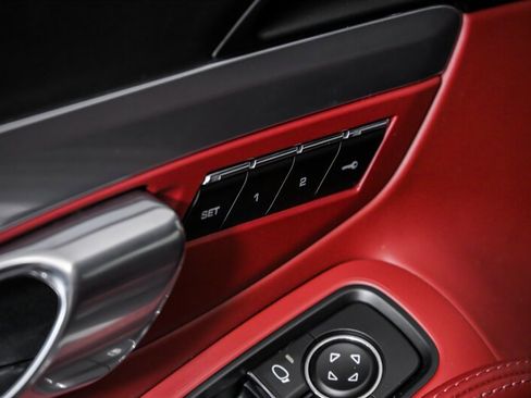 Used 2018 Porsche 718 Cayman S image 15