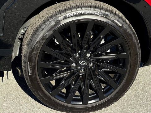 Used 2025 Hyundai Santa Fe Calligraphy image 6