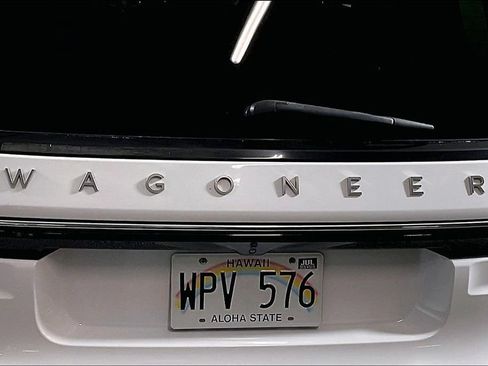 Used 2022 Jeep Wagoneer Series II AWD/4WD image 30