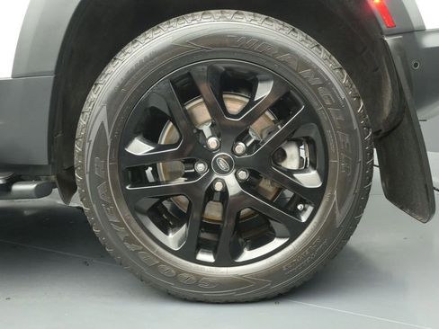 Used 2020 Land Rover Defender 110 HSE AWD/4WD image 17