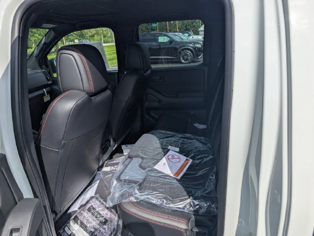 New 2026 Nissan Frontier PRO-4X w/ Pro Premium Package AWD/4WD image 11