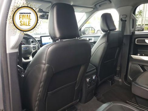 Used 2022 Ford Explorer XLT w/ Equipment Group 202A image 19