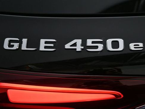 New 2025 Mercedes-Benz GLE 450e 4MATIC image 16