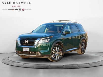 Used 2024 Nissan Pathfinder Platinum w/ Cargo Package