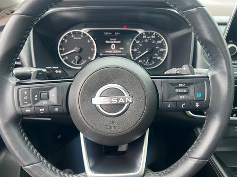 Certified 2023 Nissan Rogue SL AWD/4WD image 63