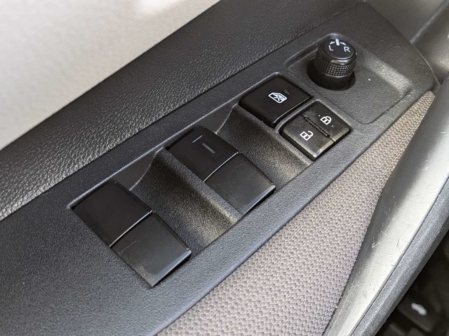 Used 2025 Toyota Corolla LE FWD image 22