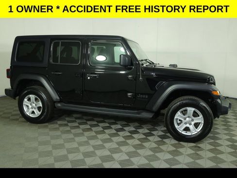 Used 2022 Jeep Wrangler Unlimited Sport AWD/4WD image 2