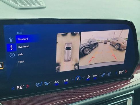 Used 2024 Chevrolet Traverse RS w/ LPO, Floor Liner Package FWD image 34