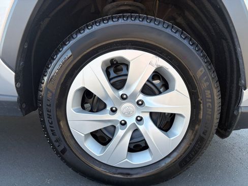 Used 2020 Toyota RAV4 LE w/ All Weather Liner Package AWD/4WD image 29