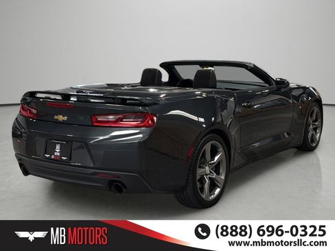 Used 2017 Chevrolet Camaro SS RWD image 4