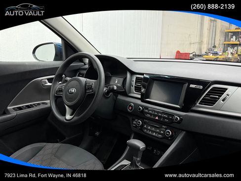 Used 2018 Kia Niro LX image 10