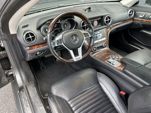 Used 2016 Mercedes-Benz SL 550 image 17