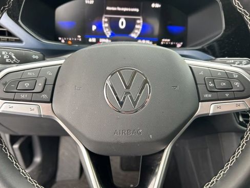Used 2023 Volkswagen Taos SE image 26