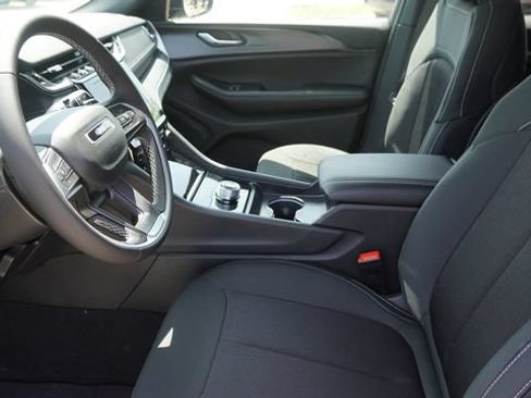 New 2026 Jeep Grand Cherokee Laredo RWD image 18