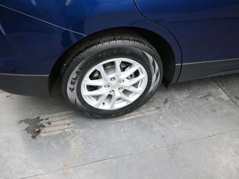 Used 2022 Chevrolet Equinox LT image 11