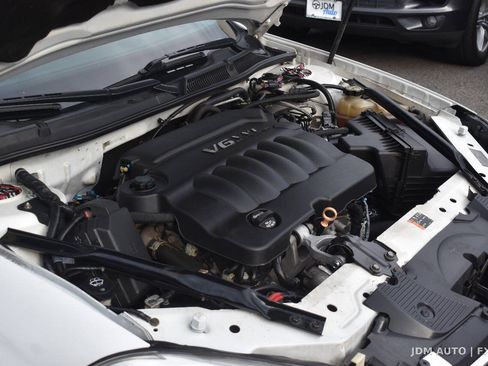 Used 2013 Chevrolet Impala LTZ FWD image 32