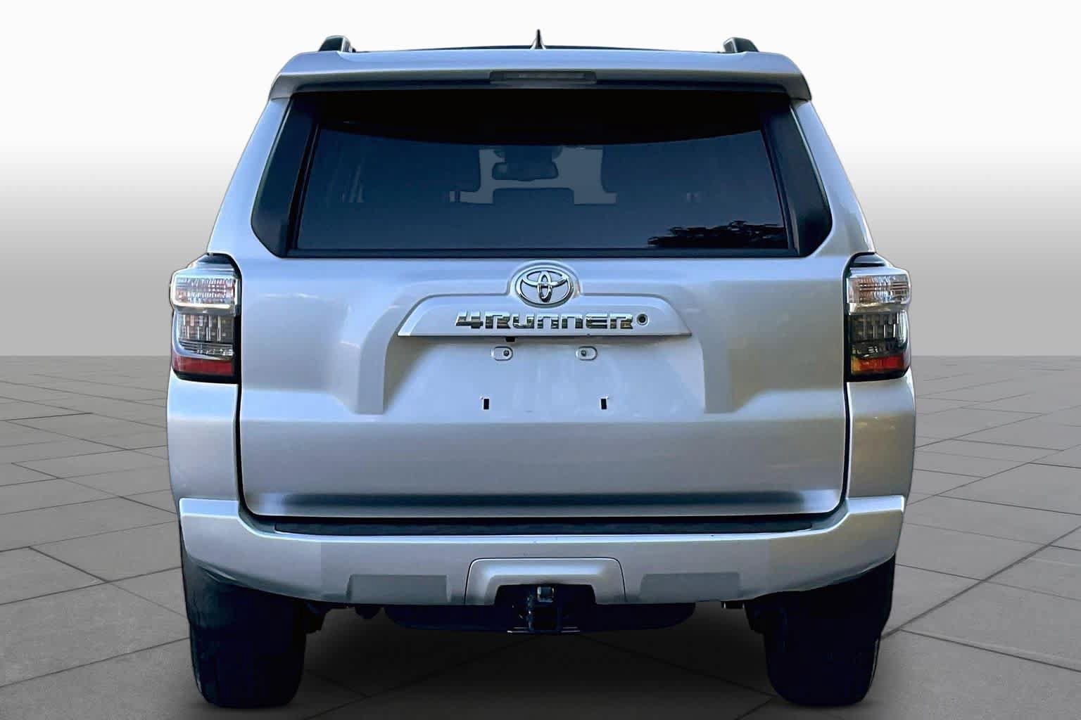 Used 2019 Toyota 4Runner SR5 Premium AWD/4WD image 4