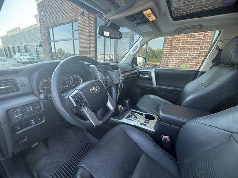 Used 2022 Toyota 4Runner Limited AWD/4WD image 19