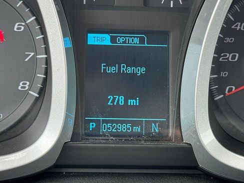 Used 2017 Chevrolet Equinox LT w/ Convenience Package FWD image 18