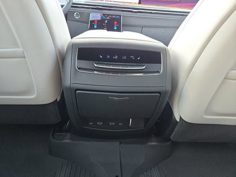 Used 2026 Cadillac Escalade ESV Platinum Sport w/ LPO, Floor Liner Package AWD/4WD image 13