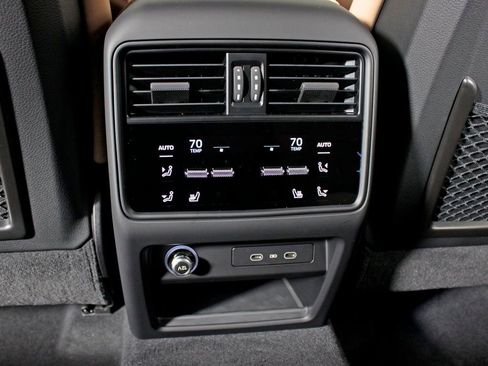 Certified 2026 Porsche Cayenne E-Hybrid image 20