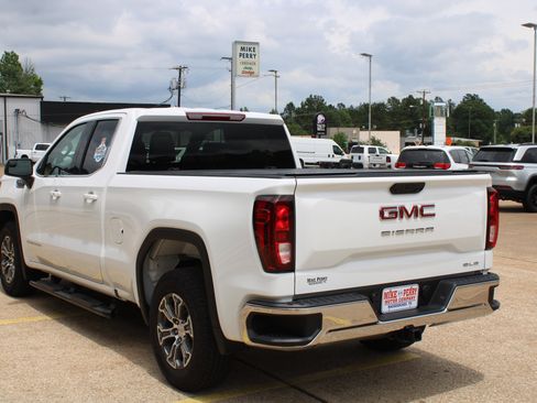 Used 2026 GMC Sierra 1500 SLE RWD image 9