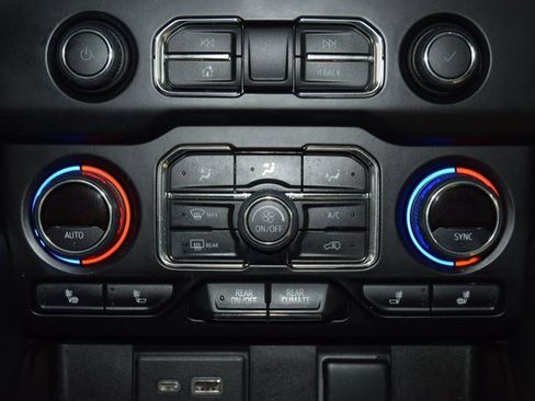 Used 2023 Chevrolet Tahoe RST image 31