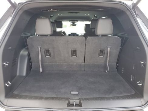 Used 2023 Chevrolet Traverse RS AWD/4WD image 7