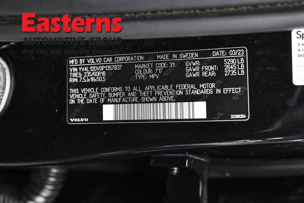 Used 2023 Volvo XC60 B5 Core FWD image 35