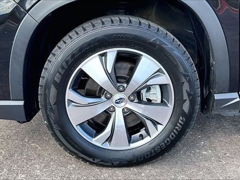 Used 2023 Subaru Ascent Premium w/ Convenience Package AWD/4WD image 32