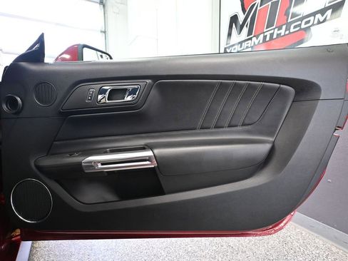 Used 2015 Ford Mustang Premium RWD image 36