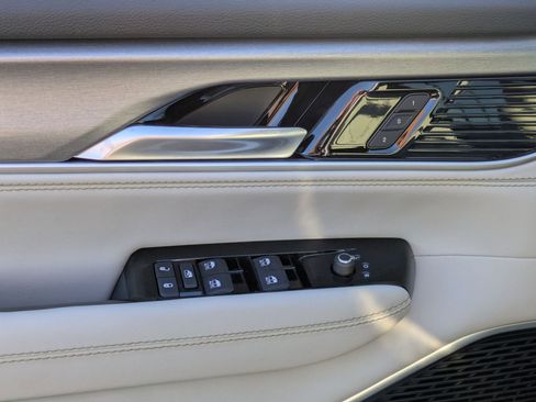 New 2026 Jeep Grand Wagoneer 2WD image 11