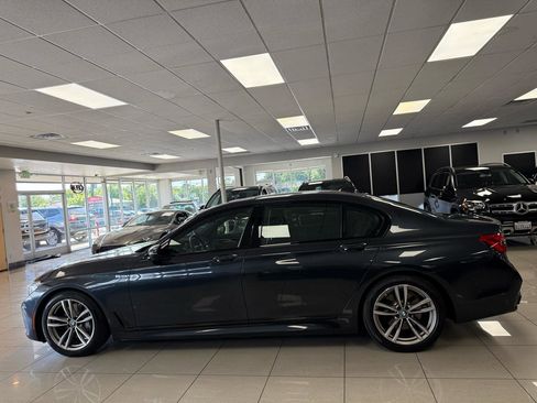 Used 2016 BMW 750i RWD image 3