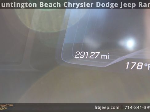 Used 2023 Chevrolet Corvette Stingray Convertible w/ Z51 Performance Package image 20