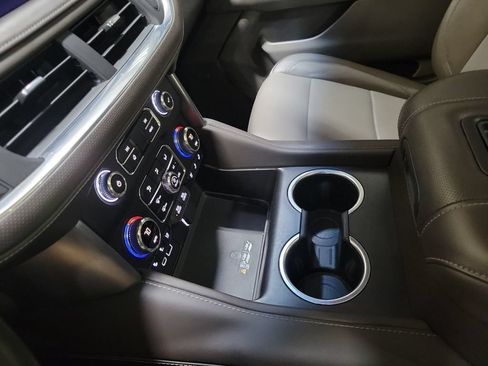 Used 2021 GMC Yukon SLT w/ SLT Premium Package AWD/4WD image 20