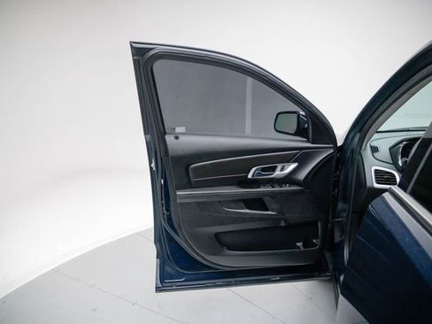 Used 2017 GMC Terrain SLE FWD image 22