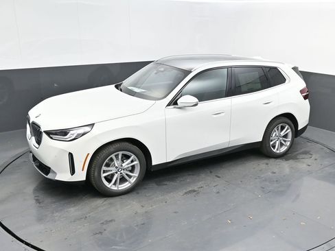 Used 2025 BMW X3 xDrive30i w/ Convenience Package image 33