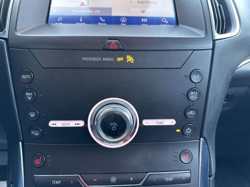 Certified 2020 Ford Edge Titanium image 23