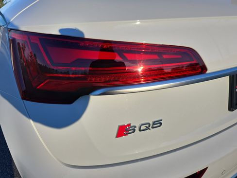 Used 2025 Audi SQ5 Premium Plus w/ Premium Plus Package image 33