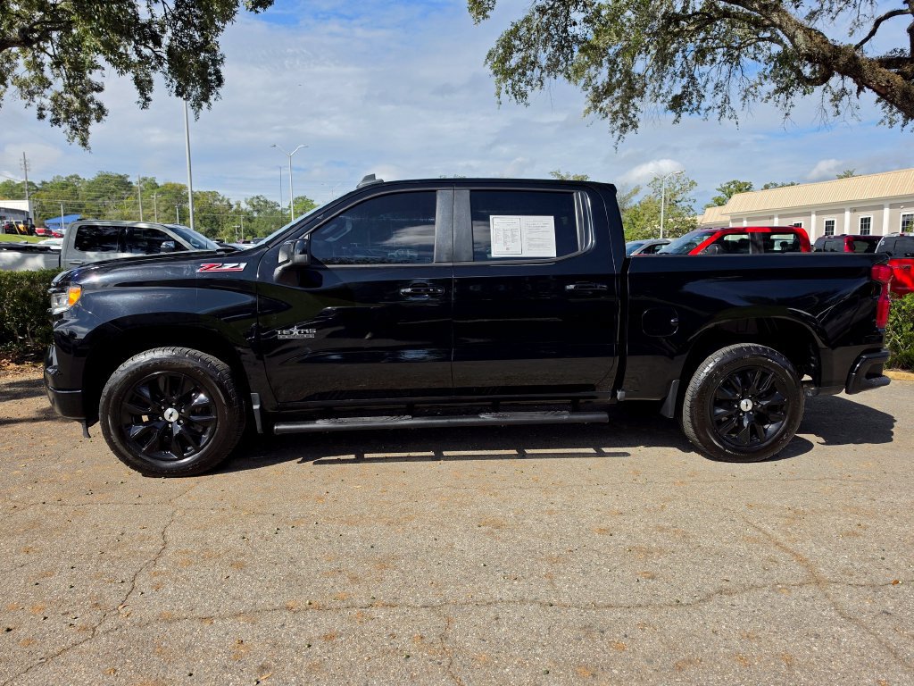 Used 2024 Chevrolet Silverado 1500 RST w/ Texas Edition Plus AWD/4WD image 2