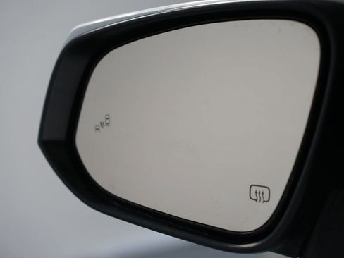 Certified 2023 Toyota Highlander XLE image 27