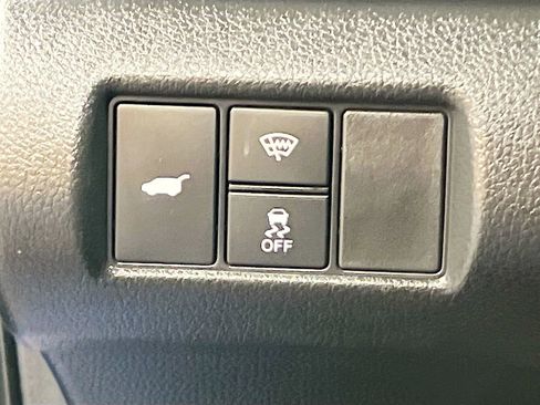 Used 2025 Honda Pilot TrailSport image 10